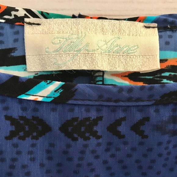 💵5 FOR $25💵 Multi-Color Southwestern print Top - Picture 3 of 5